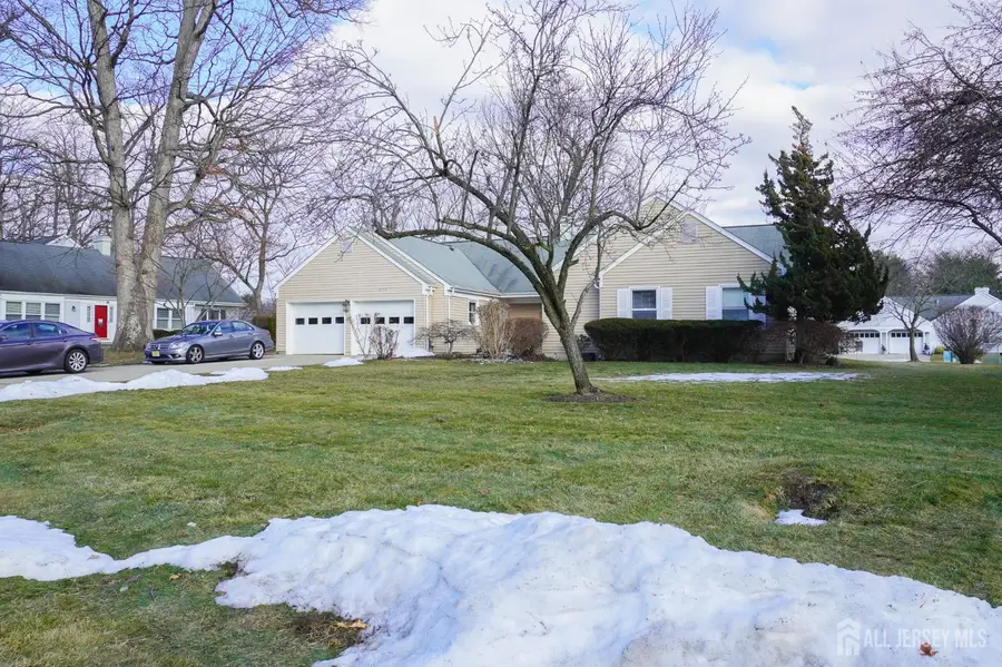 -675 Yarborough Way #A, Monroe, NJ 08831 - #2