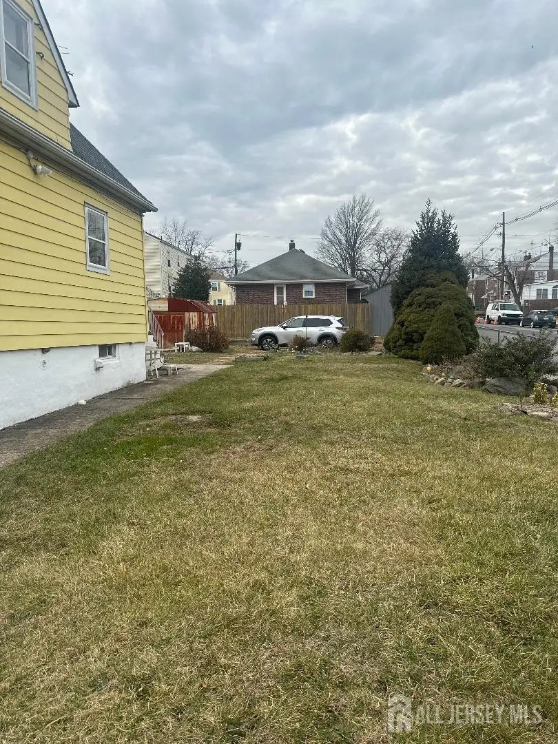-653 Raritan Avenue, Perth Amboy, NJ 08861 - Image #2