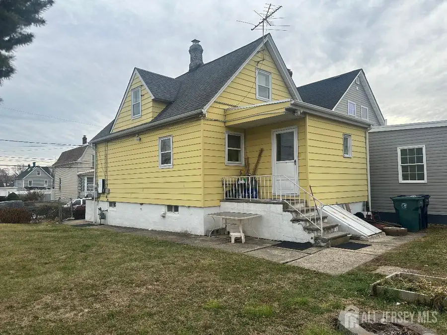 -653 Raritan Avenue, Perth Amboy, NJ 08861 - Image #3