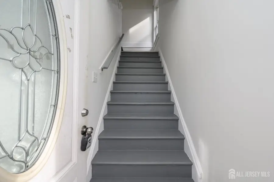 -377 Delavan Street, New Brunswick, NJ 08901 - Image #2