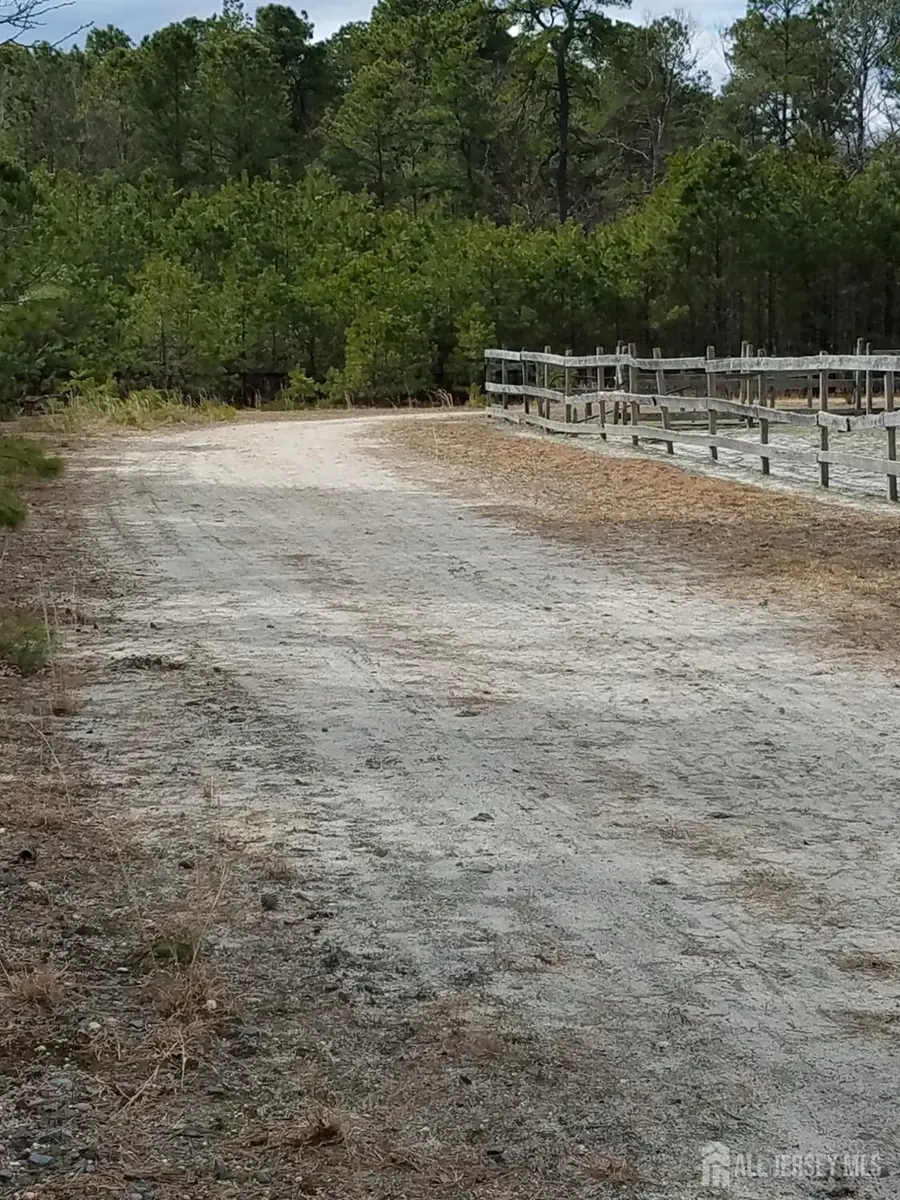 -16 Hidden Pines Drive, Millstone, NJ 08510 - Image #3