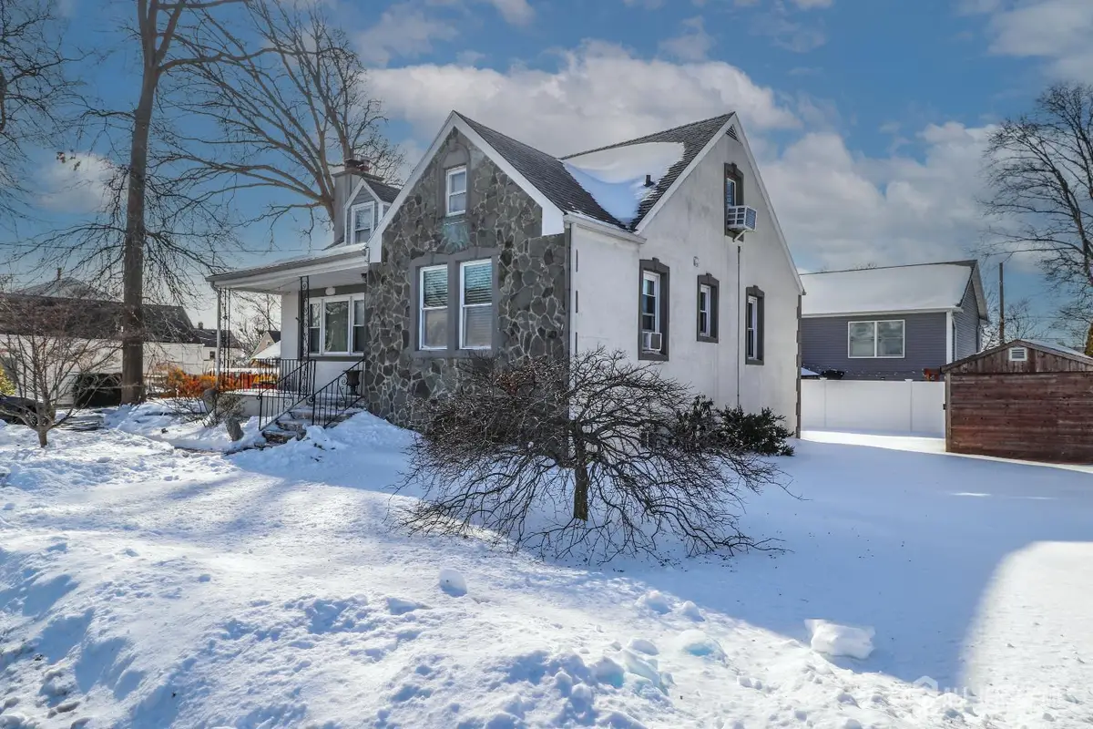 -131 Fairfield Avenue, Fords, NJ 08863 - Image #1