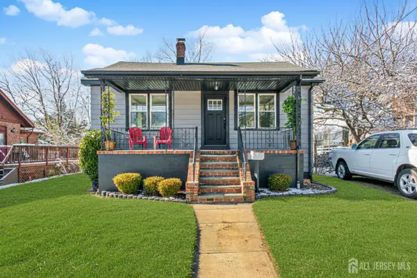 -13 Outlook Avenue, Sayreville, NJ 08876