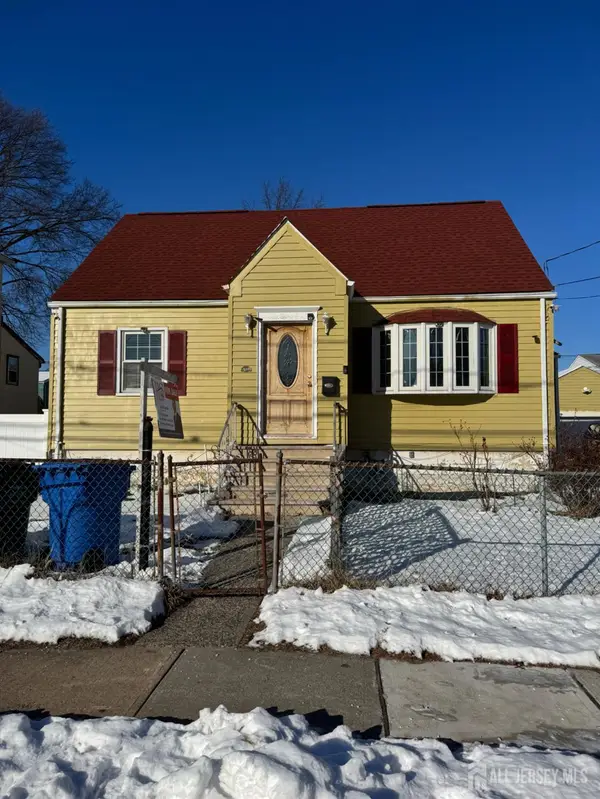 -214 Campbell Street, Woodbridge Proper, NJ 07095