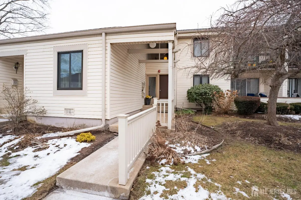 -2-Z Avon Drive, East Windsor, NJ 08520 - #1