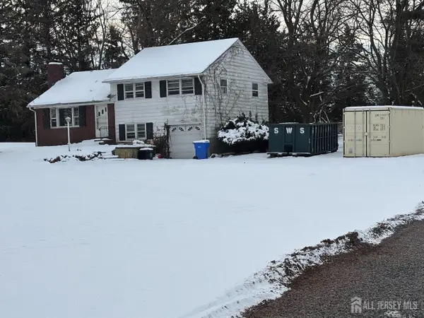 -1408 How Lane, North Brunswick, NJ 08902