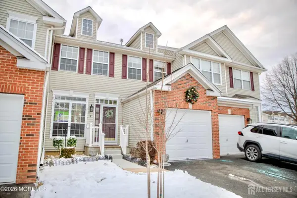 -7 Leshyk Drive, Parlin, NJ 08859