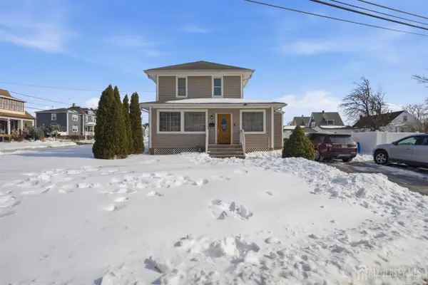 -54 E Pennsylvania Avenue, Avenel, NJ 07001