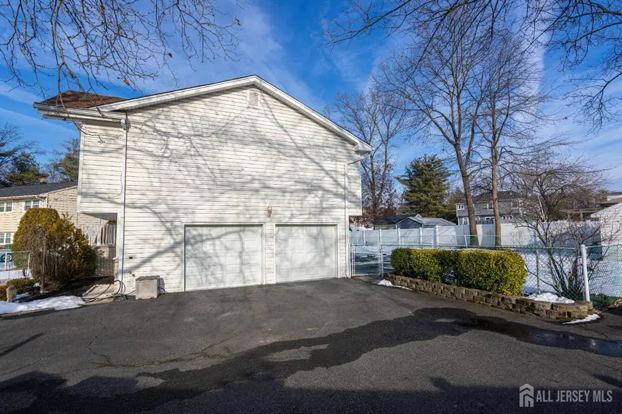 -10 Lapa Court, Sayreville, NJ 08859 - Image #3