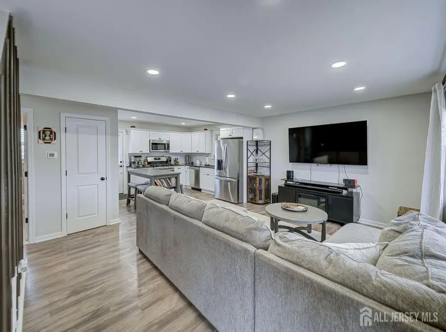 -1140 Saint John Street, Manville, NJ 08835 - Image #3