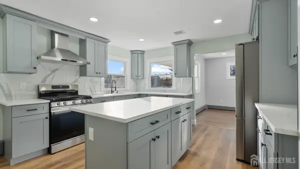 -514 Longwood Avenue, Bound Brook, NJ 08805