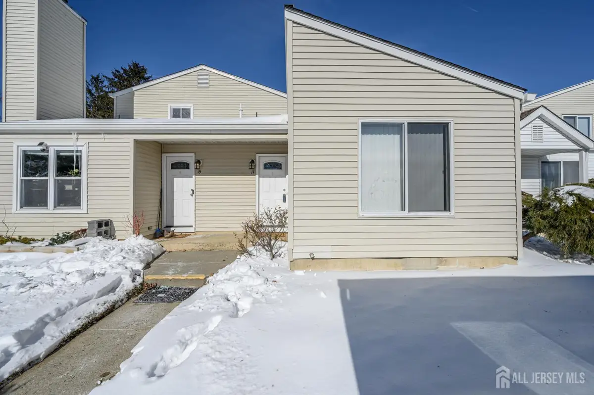-17 Inwood Terrace, Freehold, NJ 07728 - #1