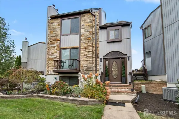 -120 Diamond Lane, Old Bridge, NJ 08857