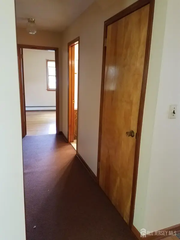 -6 South Middlebush Road, Franklin Twsp, NJ 08873