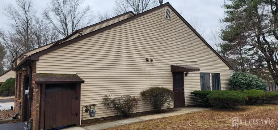 -12 Coventry Court, Matawan, NJ 07747 - #3