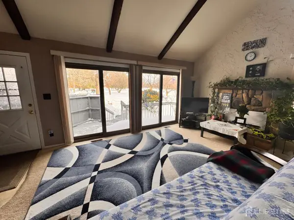 -251 Gemini Drive #4A, Hillsborough, NJ 08844