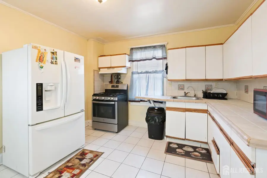 -311 Gifford Street, Perth Amboy, NJ 08861 - Image #3