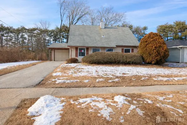 -71 Shawmont Lane, Willingboro, NJ 08046