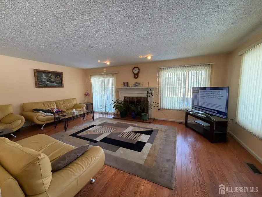 -76 Regal Drive, South Brunswick, NJ 08852 - #3