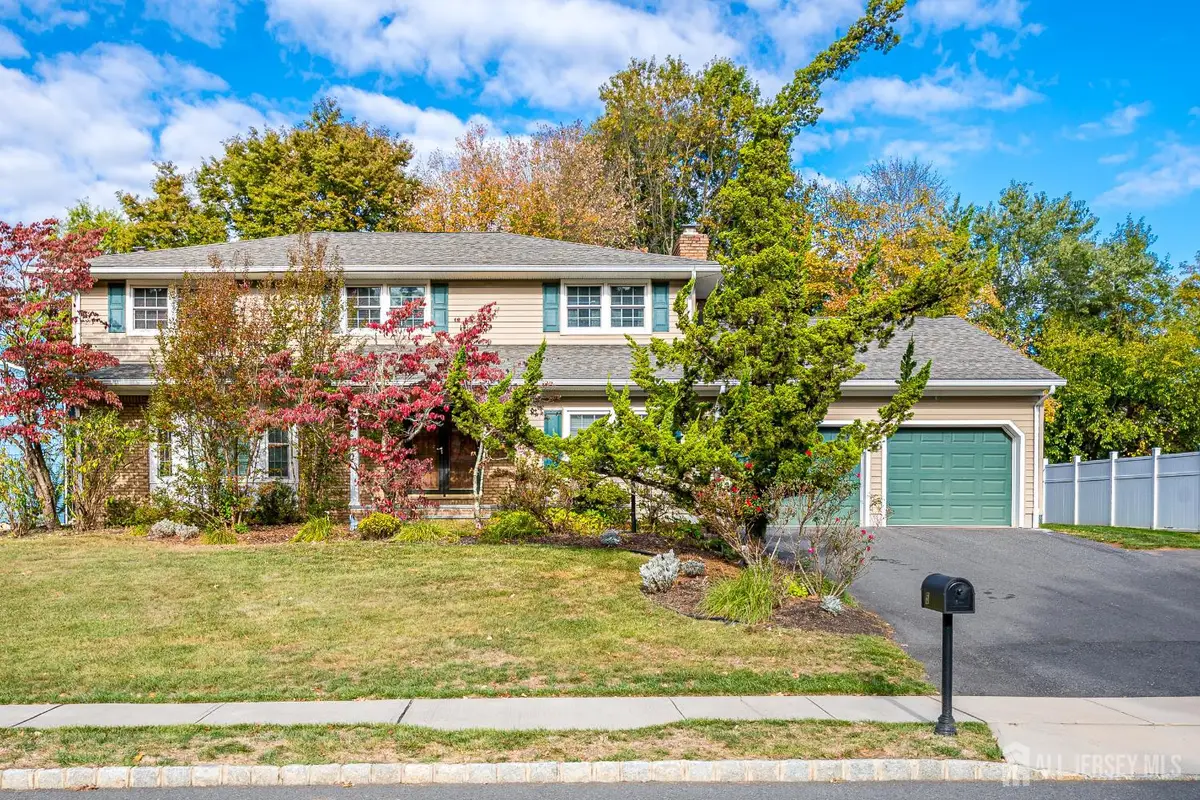 -5 Woodmere Road, North Brunswick, NJ 08902 - #1