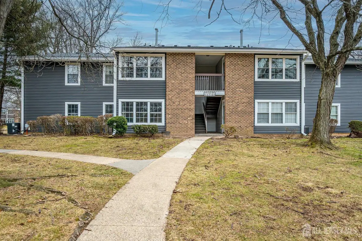 -138 Pennsylvania Way, North Brunswick, NJ 08902 - Image #1