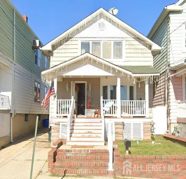 -366 Jeffries Street, Perth Amboy, NJ 08861