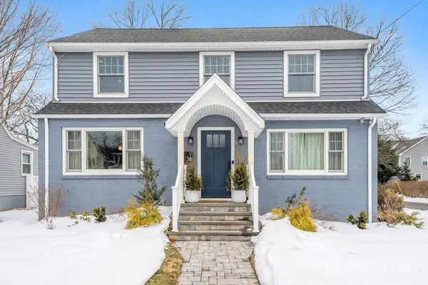 -58 Kempson Place, Metuchen, NJ 08840