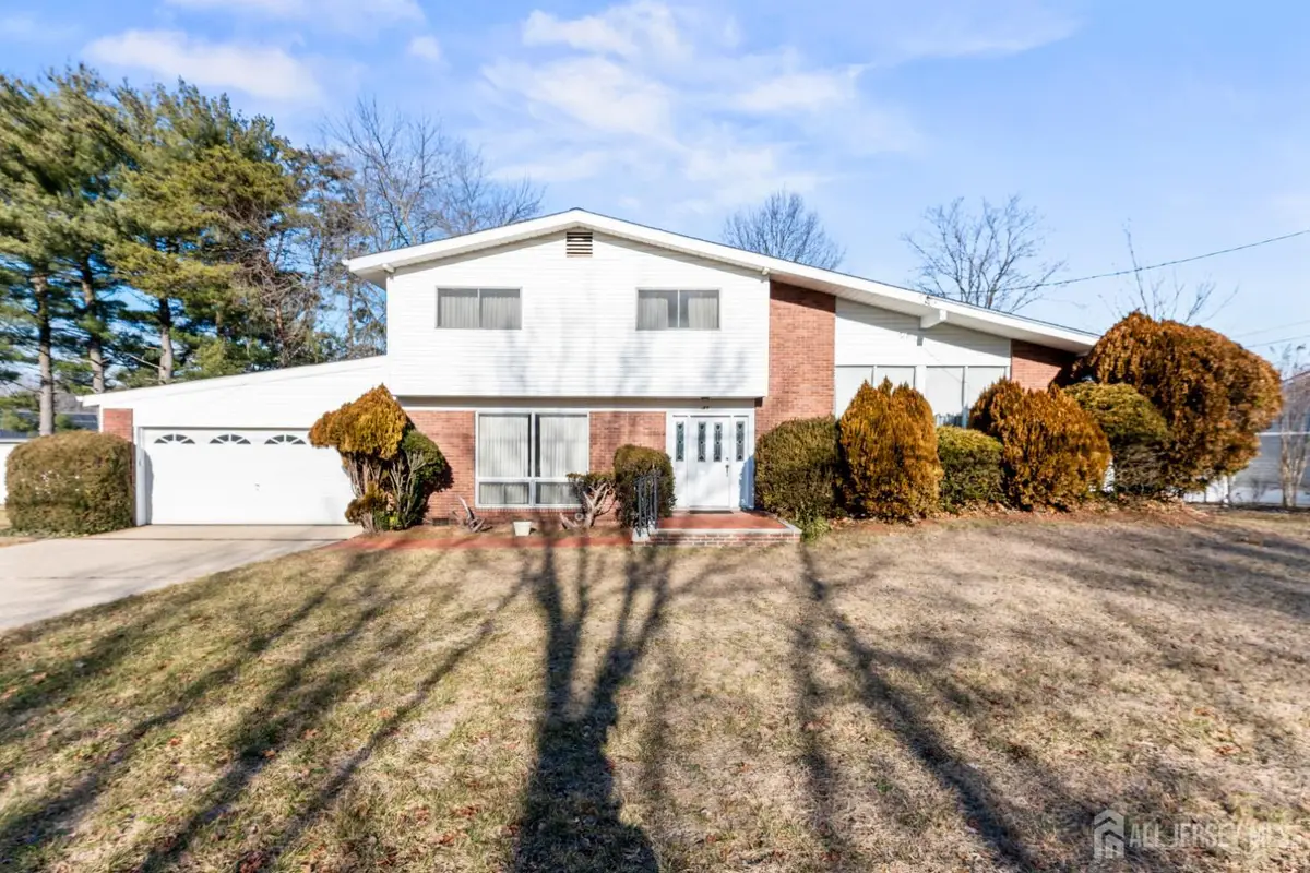 -33 Whitehall Road, East Brunswick, NJ 08816 - Image #1