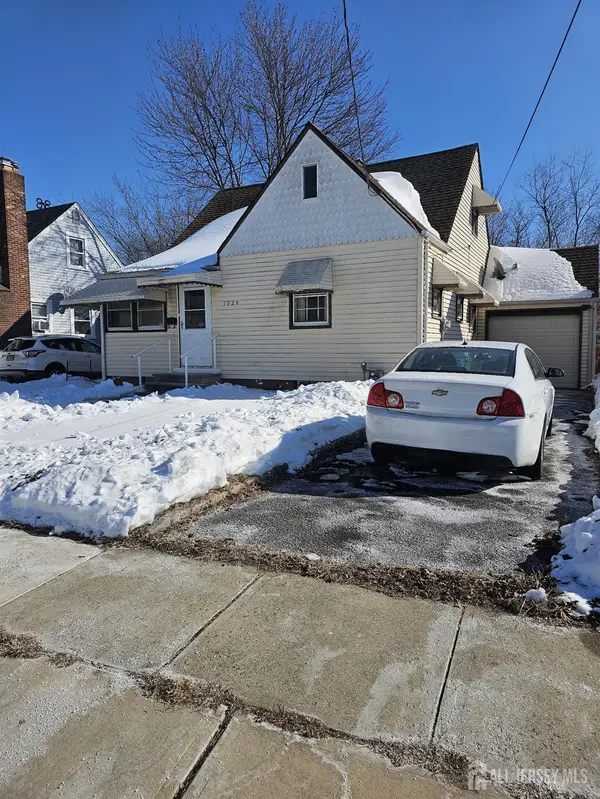 -1924 Caroline Avenue, Linden, NJ 07036