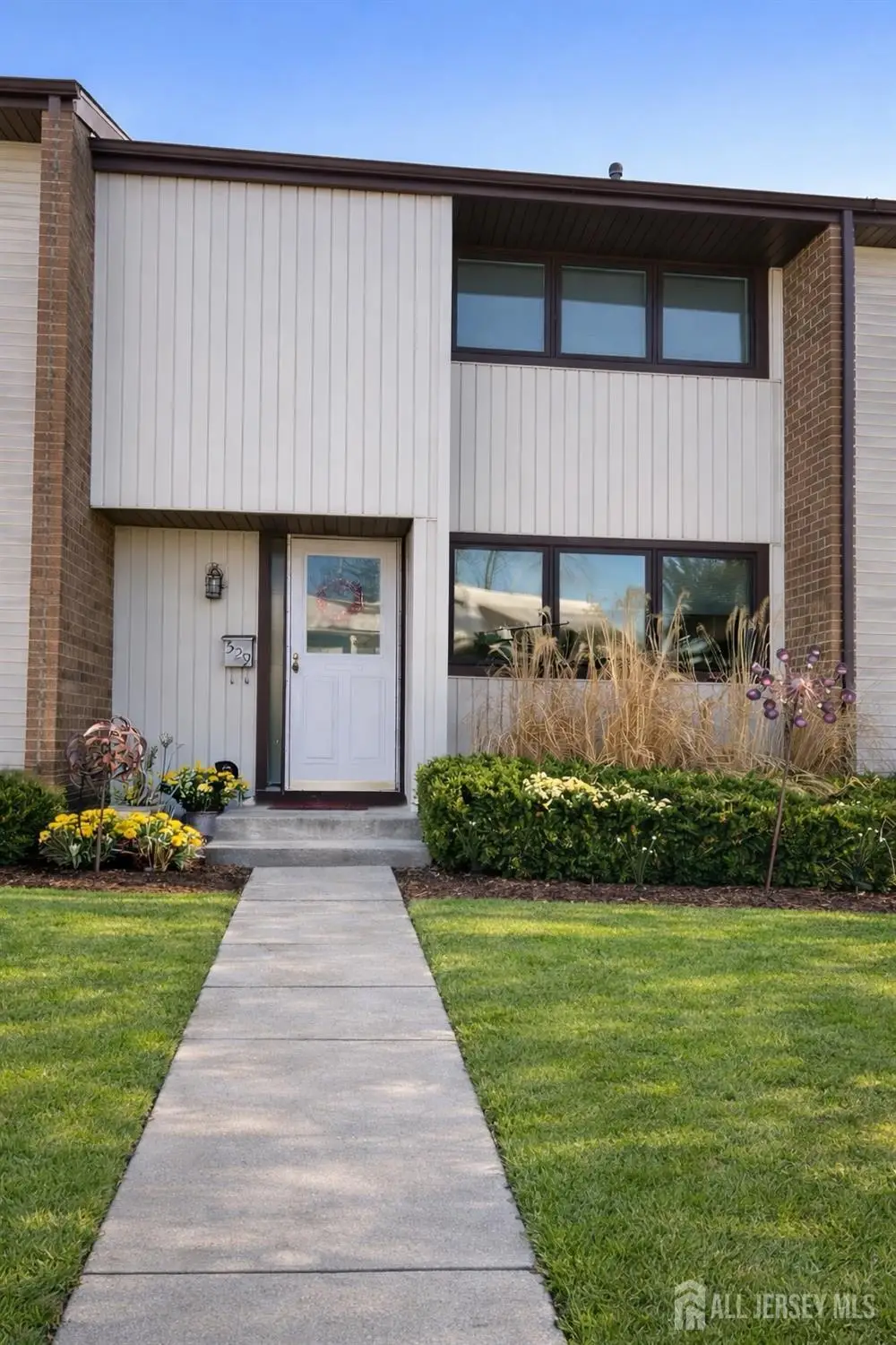 -529 Nettleton Drive, East Windsor, NJ 08520 - #1