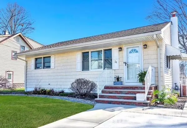 -24 4th Avenue, Port Reading, NJ 07064