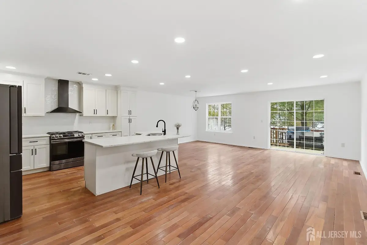 -35 Harbor Bay Circle, Laurence Harbor, NJ 08879 - #1