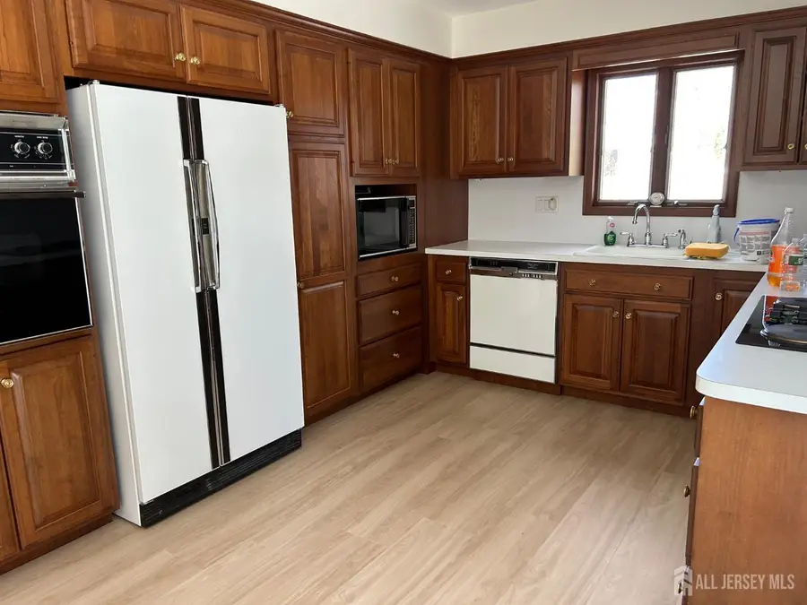 -5 Downing Drive, East Brunswick, NJ 08816 - #3