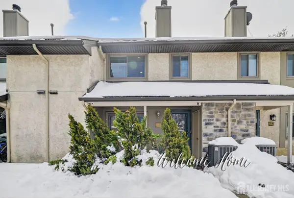 -136 Hampshire Drive, Plainsboro, NJ 08536