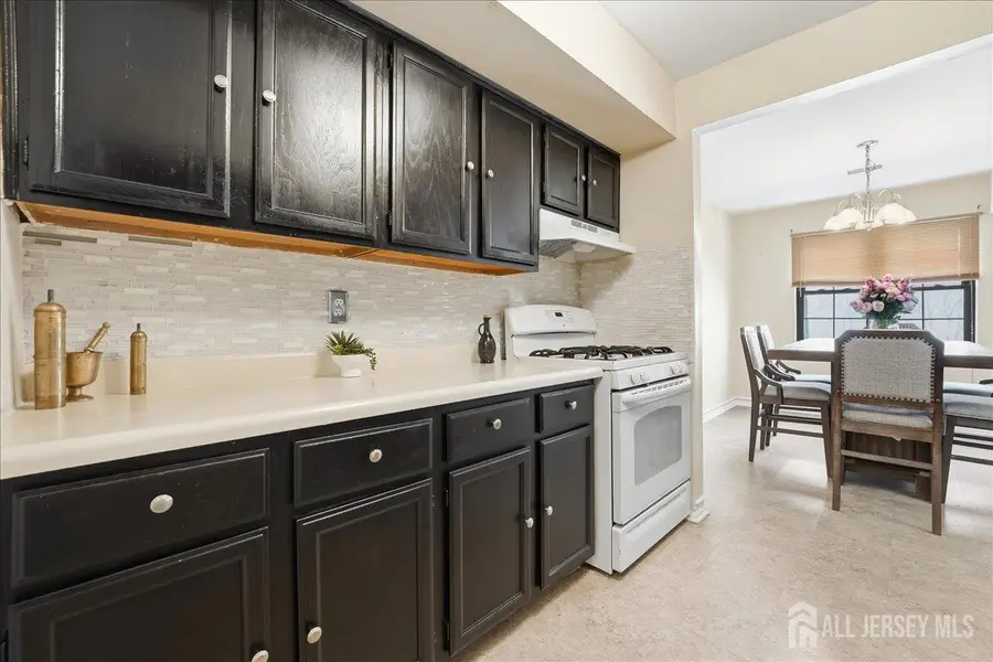 -297 Alpine Way #C, Woodbridge, NJ 07095 - #3