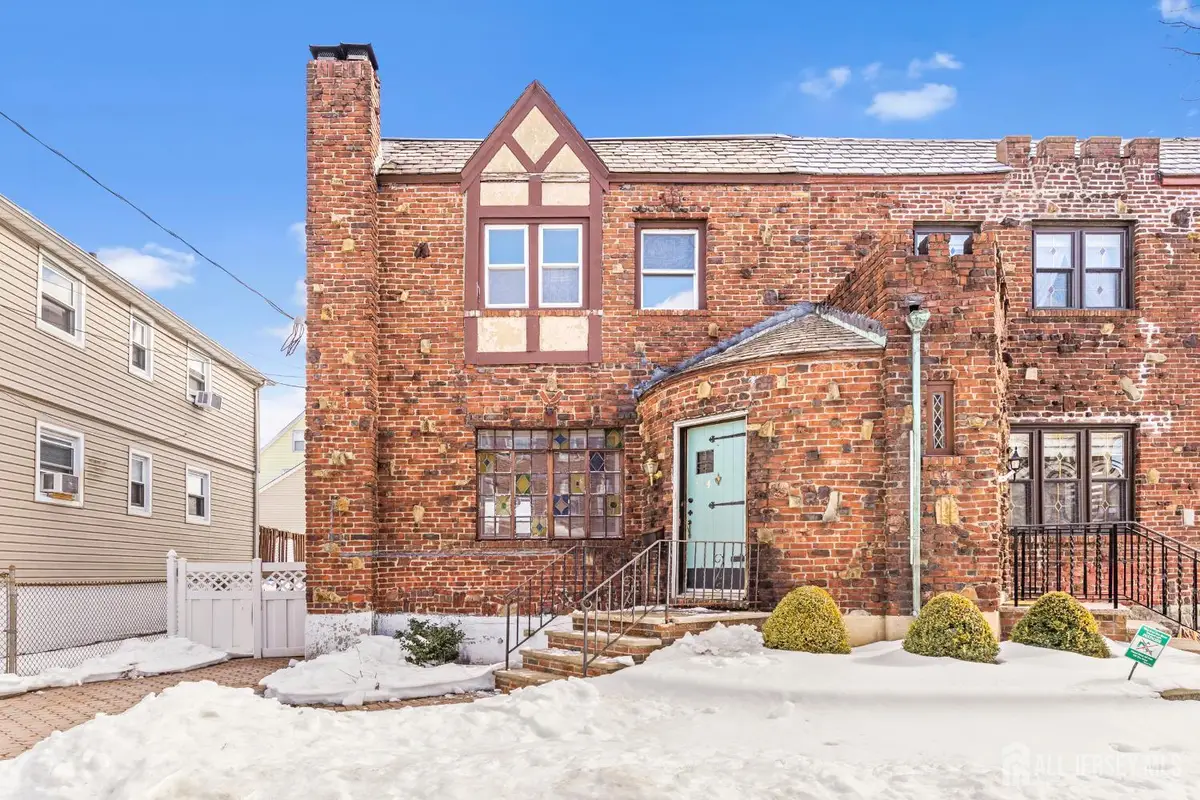 -124 Belgrove Drive, Kearny, NJ 07032 - #1