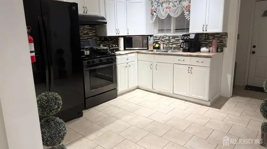 -283 Washington Street, Perth Amboy, NJ 08861 - #2