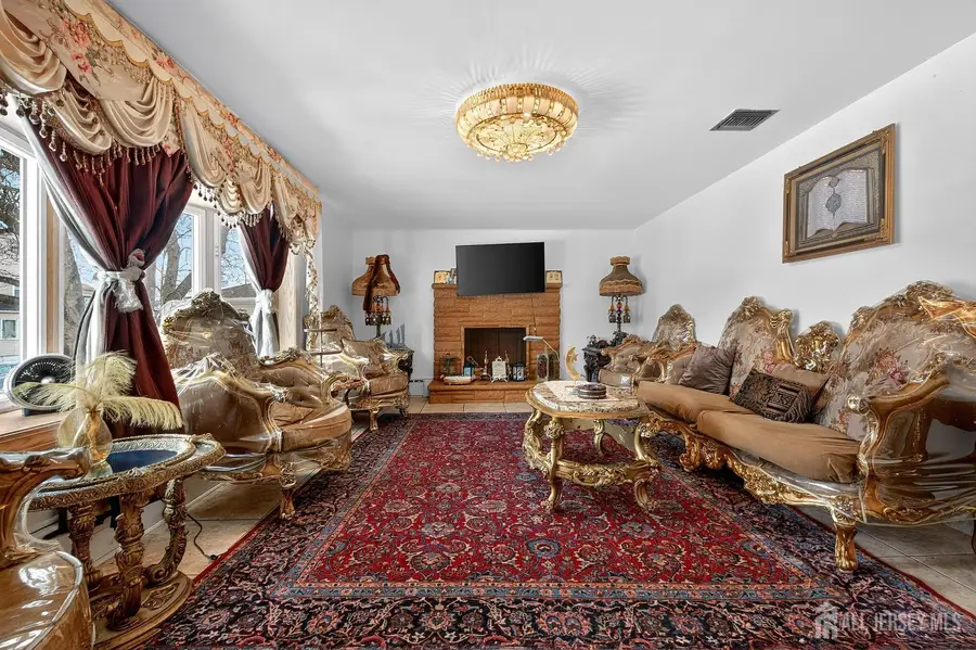 -6 E 2nd Street, Port Reading, NJ 07064 - #2