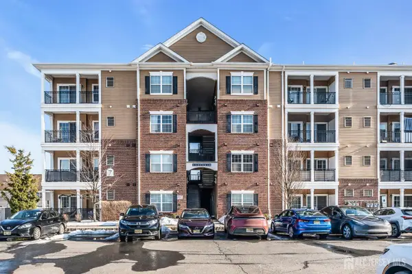 -731 Strassle Way, South Plainfield, NJ 07080