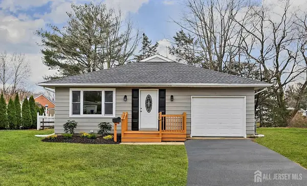 -16 Hare Bell Hollow, Toms River, NJ 08755