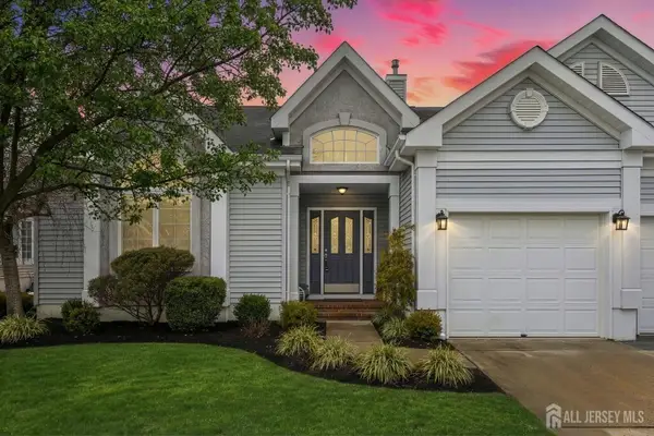 -7 Severn Way, Monroe, NJ 08831