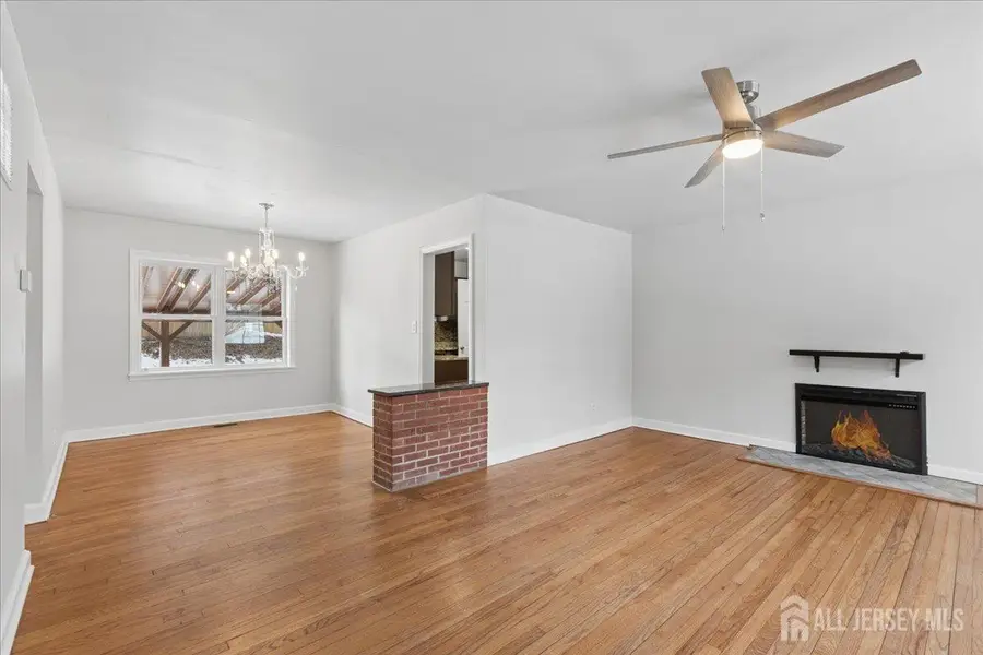 -811 Mountain Avenue, Bound Brook, NJ 08805 - #3