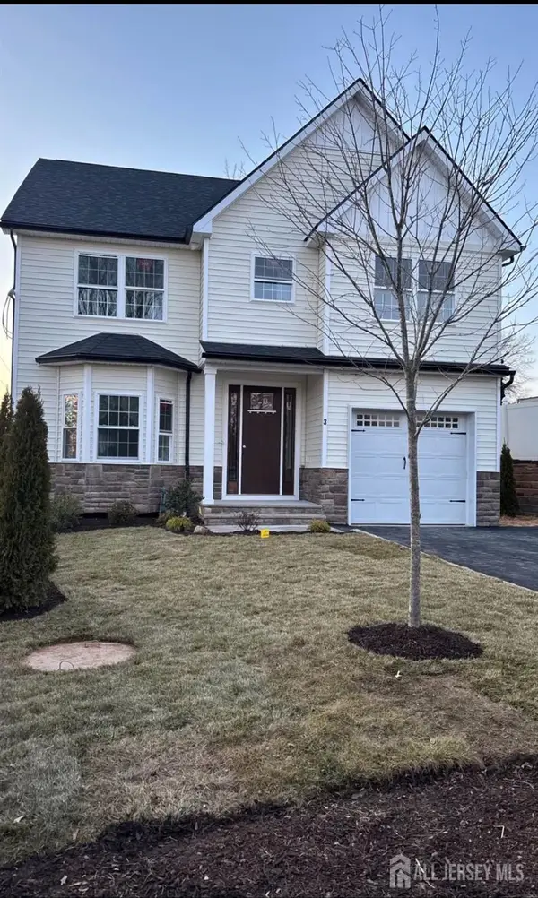 -3 Lillian Street, Fords, NJ 07095