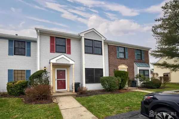 -242 Bromley Place, East Brunswick, NJ 08816