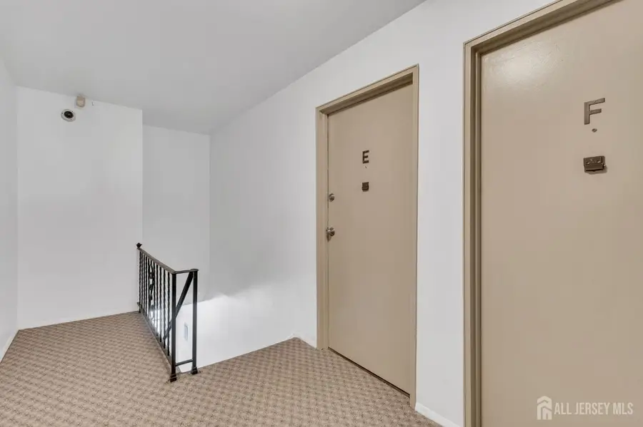 -26 Windsor Terrace #E, Freehold, NJ 07728 - #3