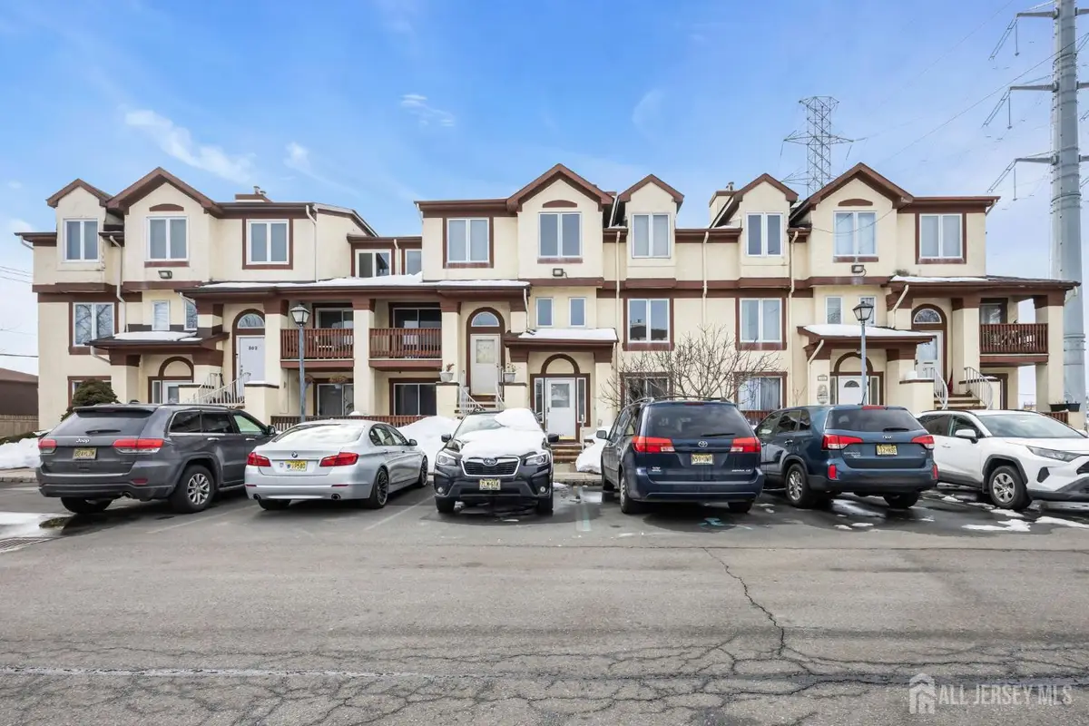 -303 Michaels Court, Woodbridge, NJ 07095 - #1