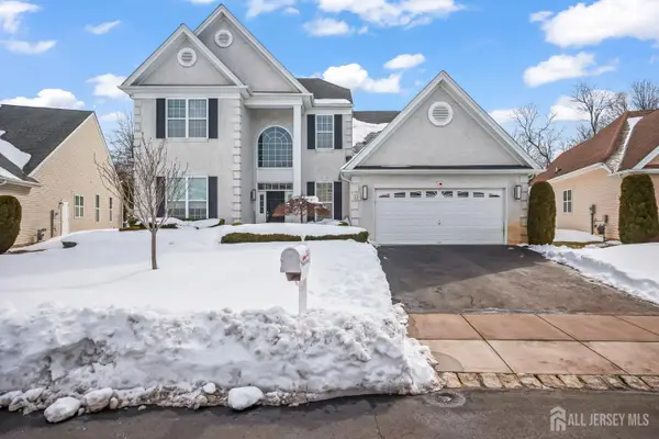 -23 Troon Court, Monroe, NJ 08831