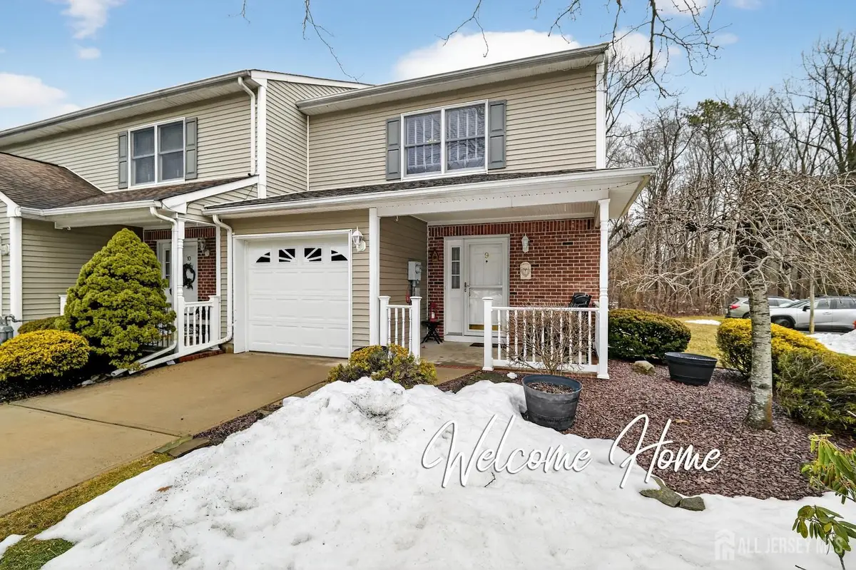 -9 Parkside Drive, Spotswood, NJ 08884 - #1