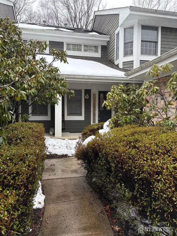 -54 N Coriander Drive, South Brunswick, NJ 08540