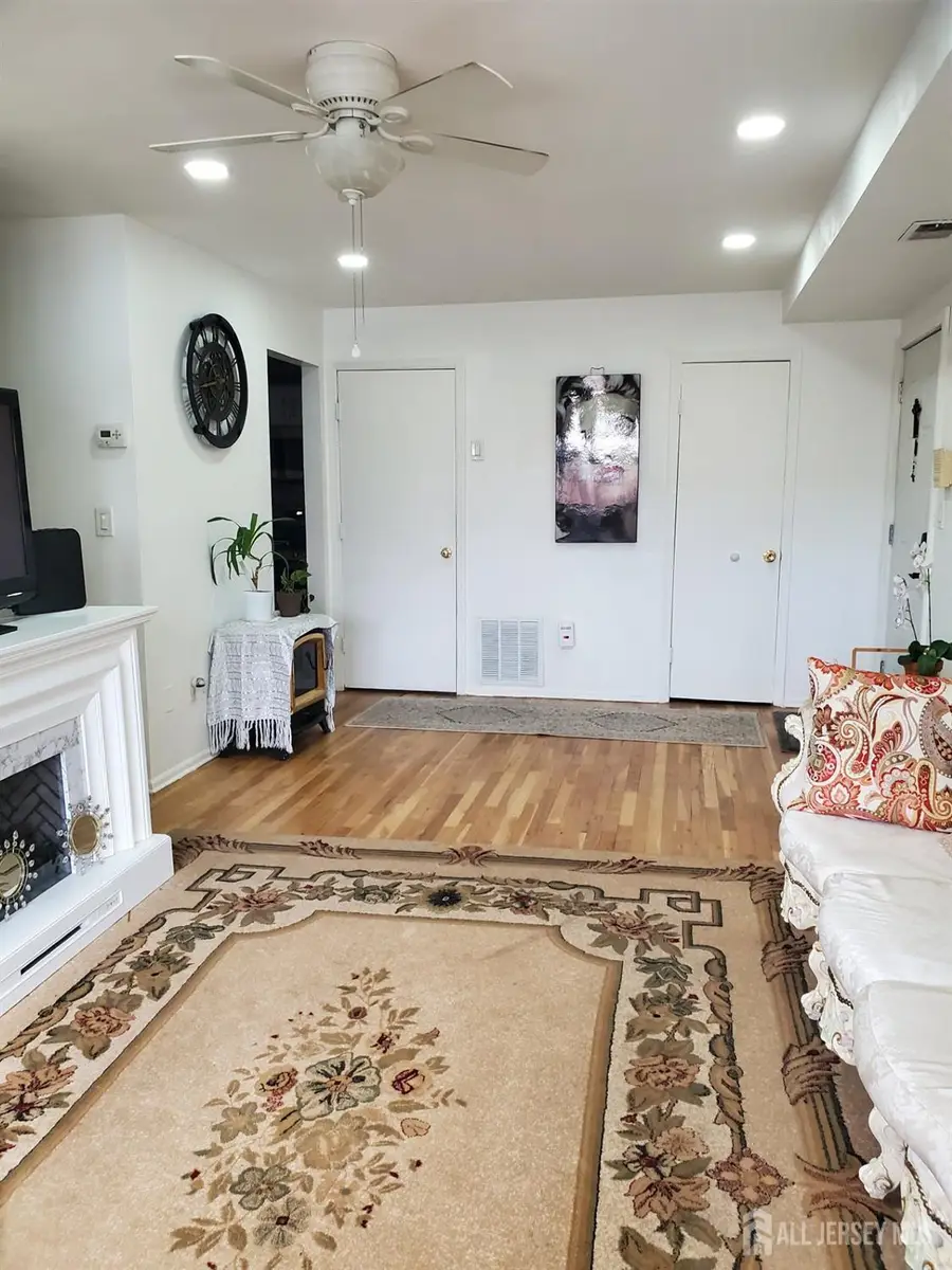 -333 College Drive, Edison, NJ 08817 - #2